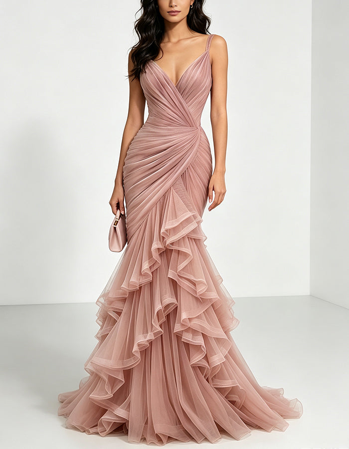 Robe longue sirène en tulle rose poudré avec volants et bretelles spaghetti