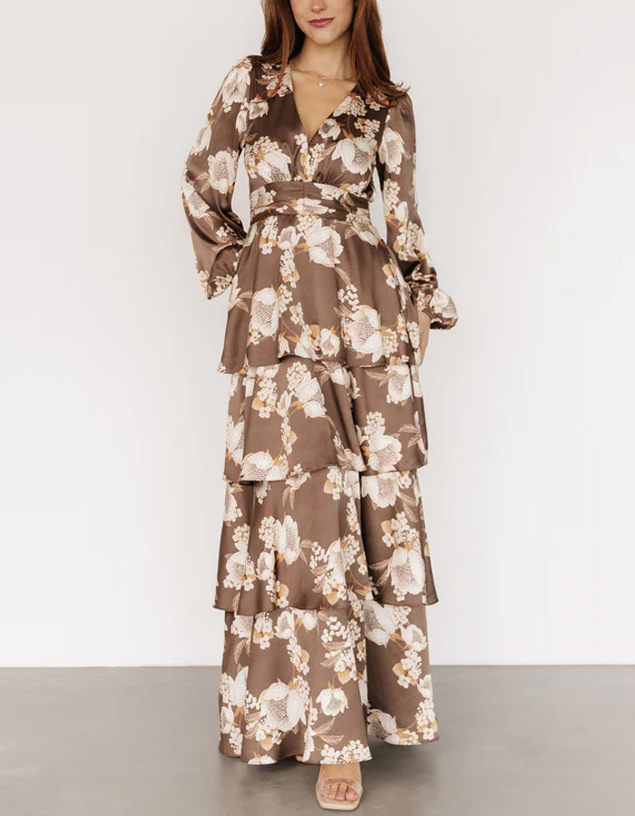 Robe maxi imprimée en satin moka