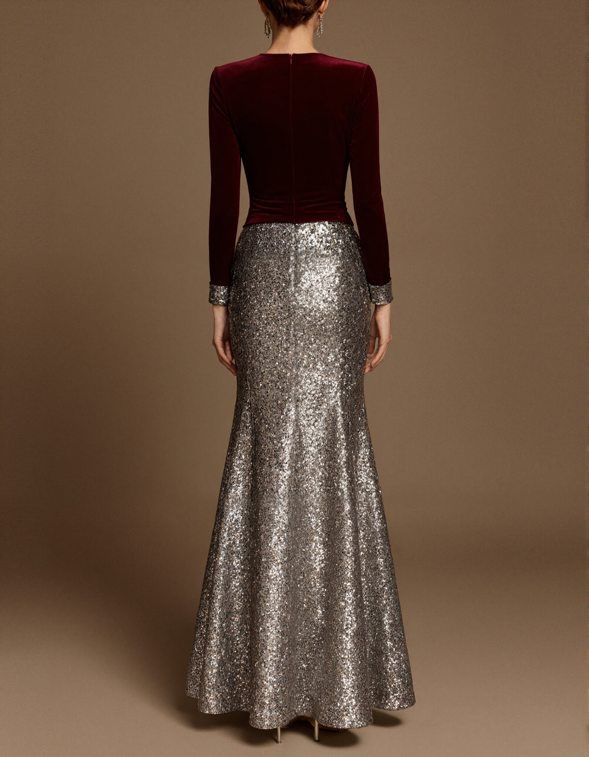Vestido Maxi de Veludo com Patchwork de Lantejoulas de Cor Sólida