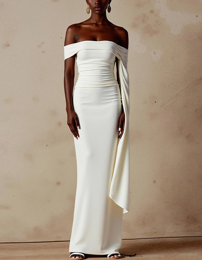 Vestido Maxi Branco com Ombros Descobertos e Xale