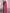 Robe cape en mousseline rouge rose avec fente haute et détails en plumes