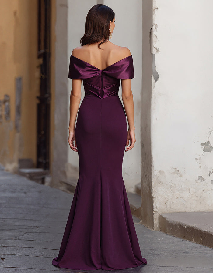 Vestido Maxi Justo com Cauda de Peixe, Ombros Descobertos e Cor Sólida