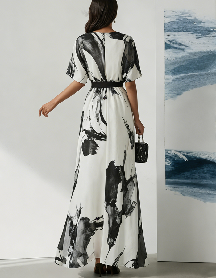 Modernes abstraktes Tintenmalerei-Maxikleid