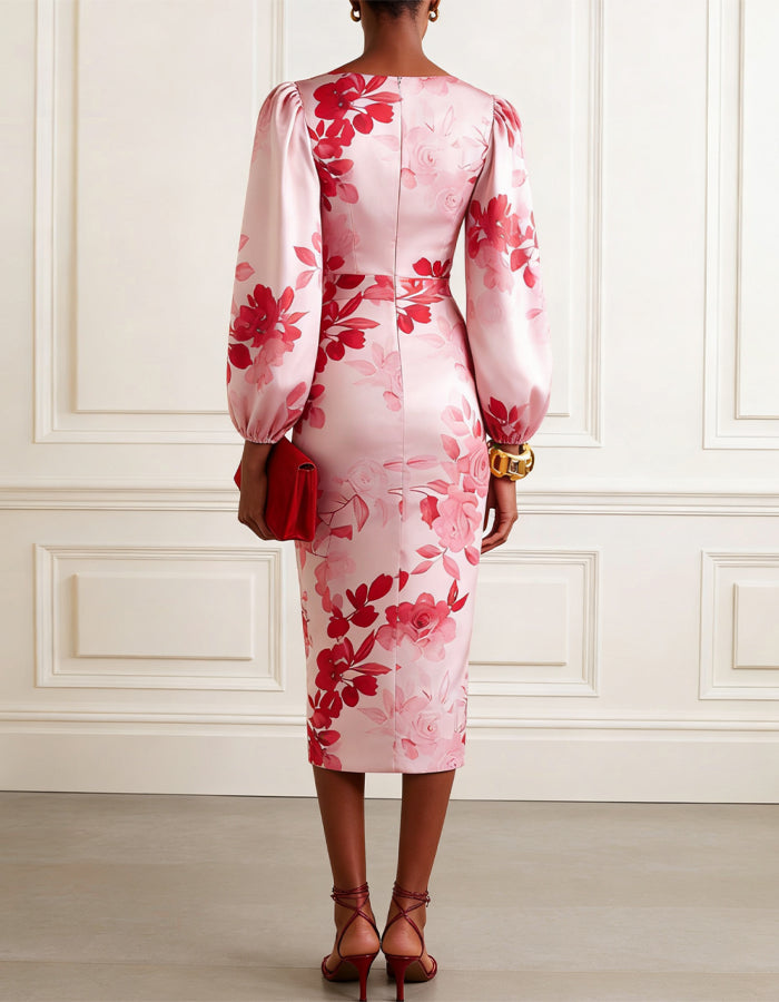 Abito midi in raso rosa con stampa e scollo a V