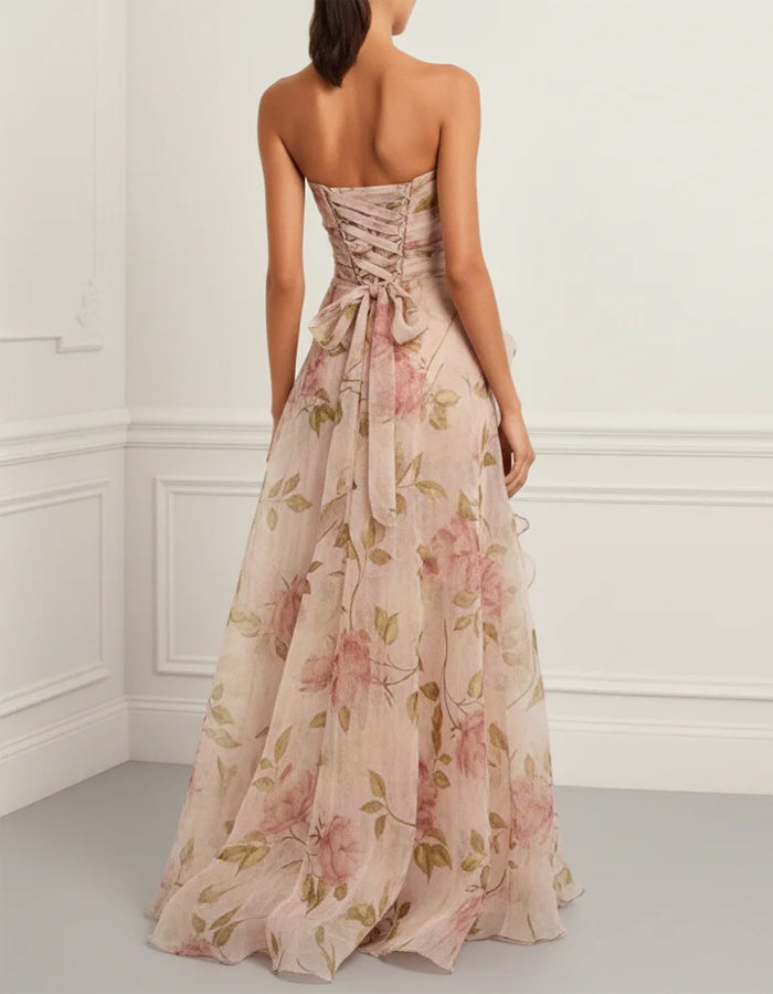 Abito lungo rosa senza spalline in chiffon con stampa