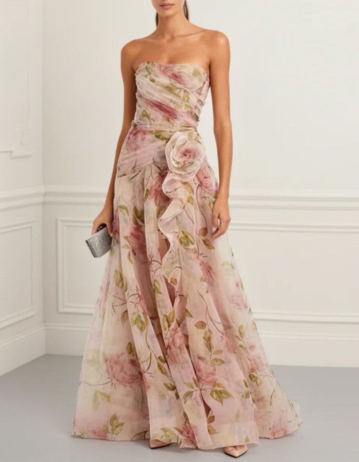 Abito lungo rosa senza spalline in chiffon con stampa