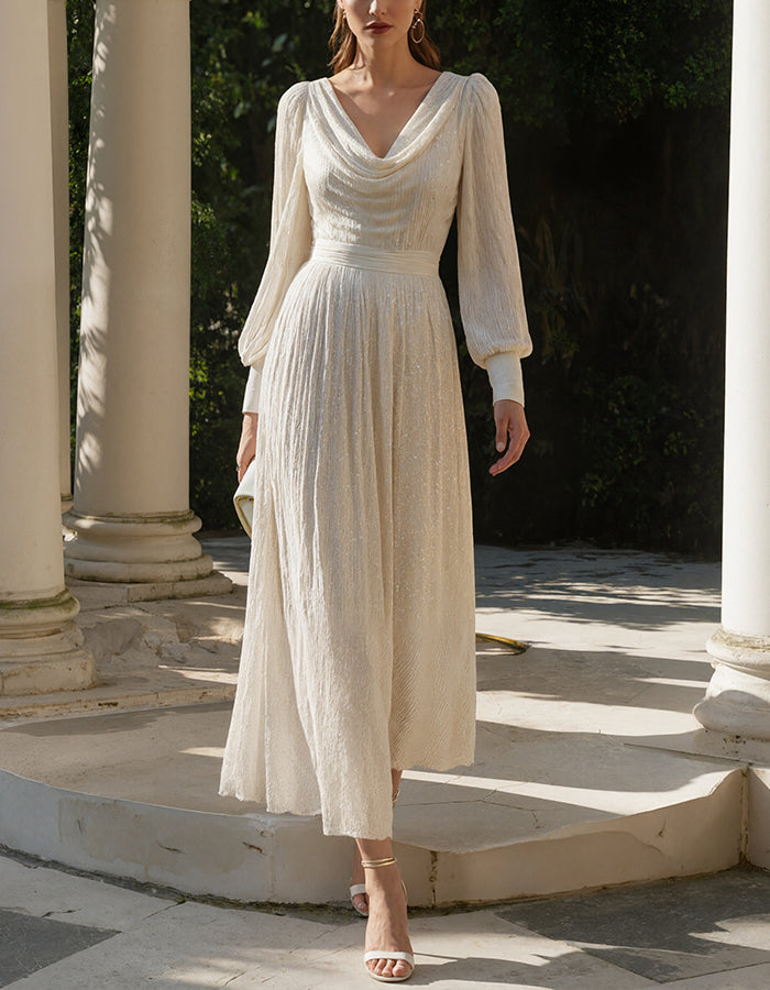 Vestido Midi Branco Leite com Decote Drapeado Dourado