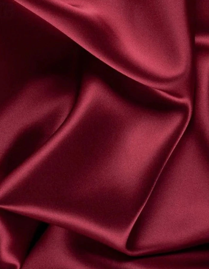 Vestido maxi de cola de pez con hombros descubiertos de satén rojo vino