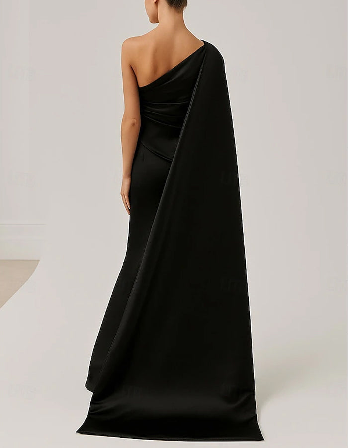 Rochie maxi din satin, culoare uni, cu o singură bretea, pelerină și coadă de pește