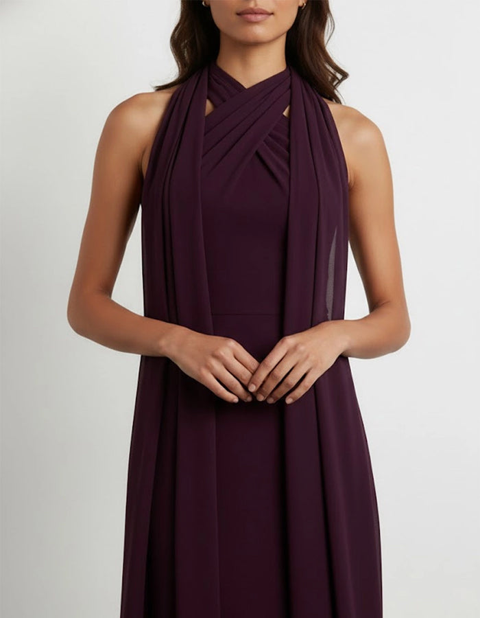 Abito lungo bordeaux in chiffon con collo all'americana e nastro