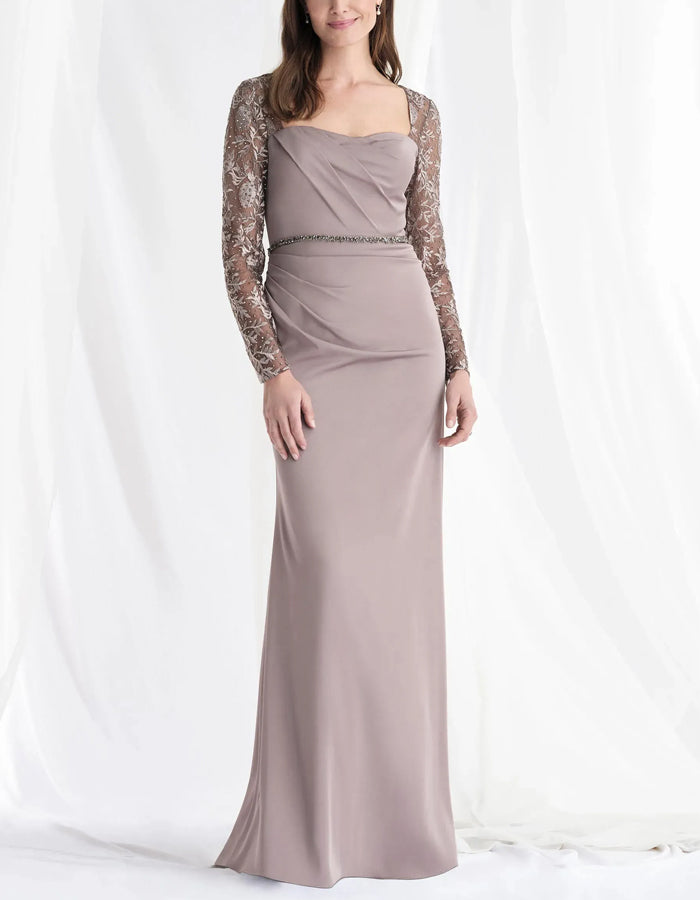 Rochie maxi cafea deschisă din satin, cu dantelă și mâneci lungi, coadă de pește