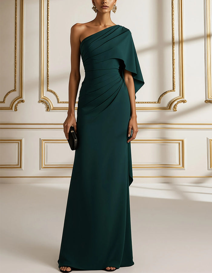 Vestido Maxi de Satén Verde Oscuro con Hombros Inclinados y Pliegues