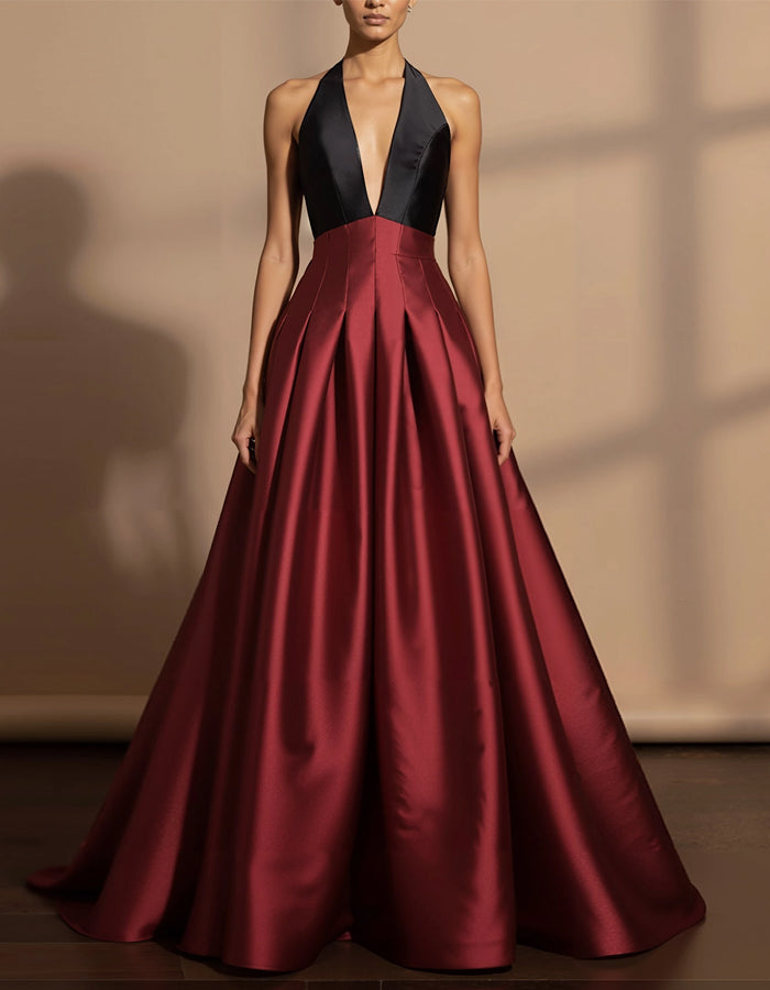 Vestido maxi cetim com blocos de cor e decote halter