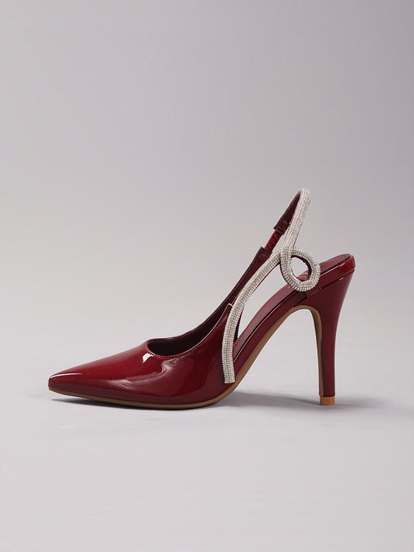 Chaussures à talons pointues ornées de strass