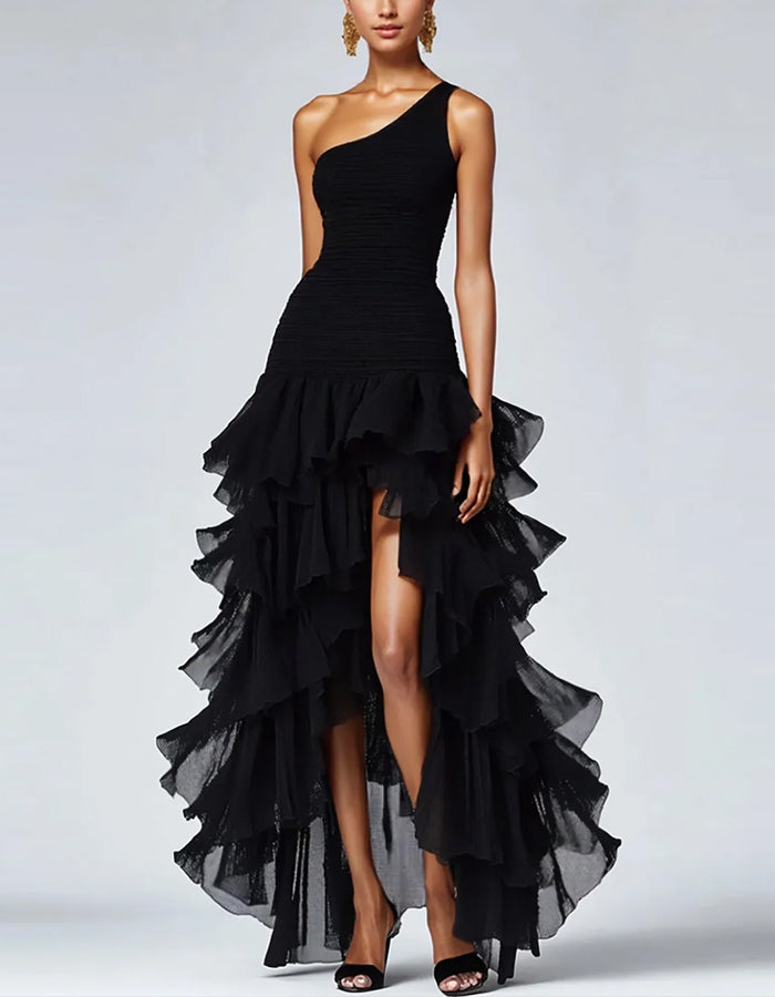 Robe longue unie à une épaule avec volants et coupe irrégulière