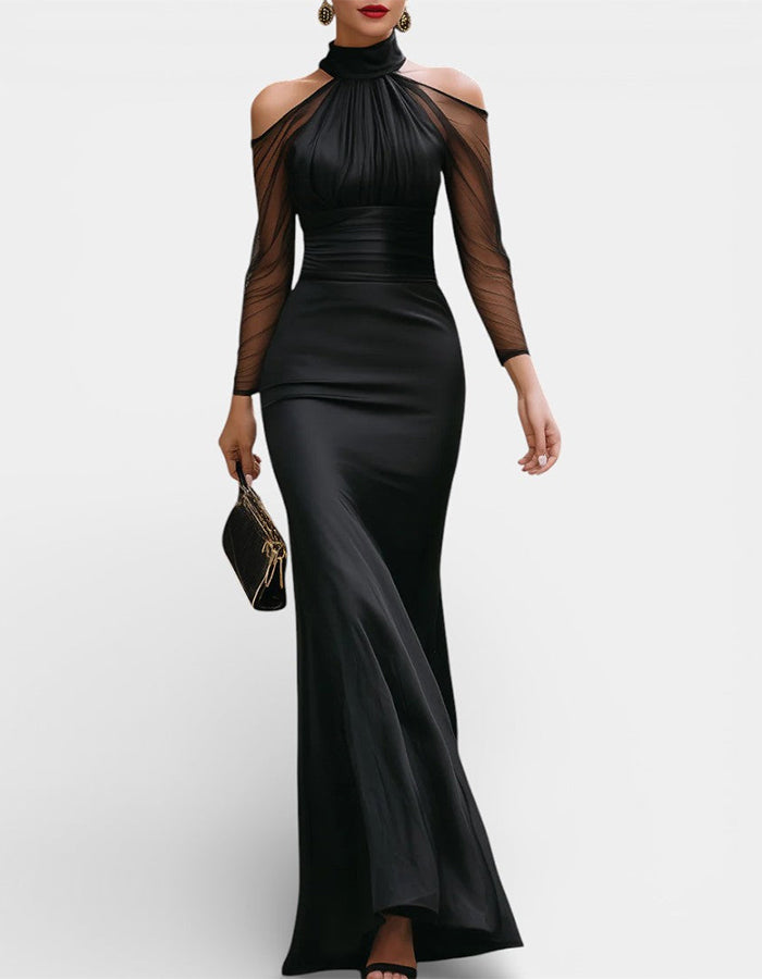 Vestido Maxi de Cetim Preto com Gola Halter e Mangas de Malha