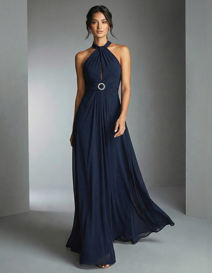 Abito lungo in chiffon blu navy con collo all'americana e cintura in strass in vita