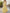 Einfarbiges Maxikleid aus mehrlagigem Chiffon mit tiefem V-Ausschnitt