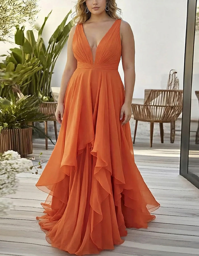 Vestido largo de chifón con escote pronunciado en V y superposiciones, de color liso