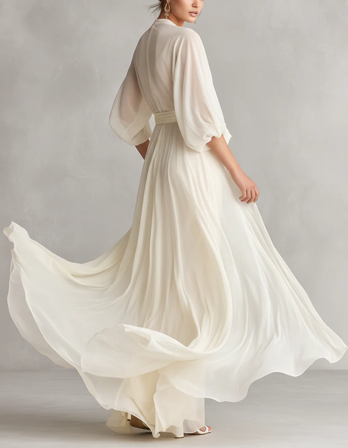 Weißes Chiffon-Maxikleid mit Wickeloptik und V-Ausschnitt