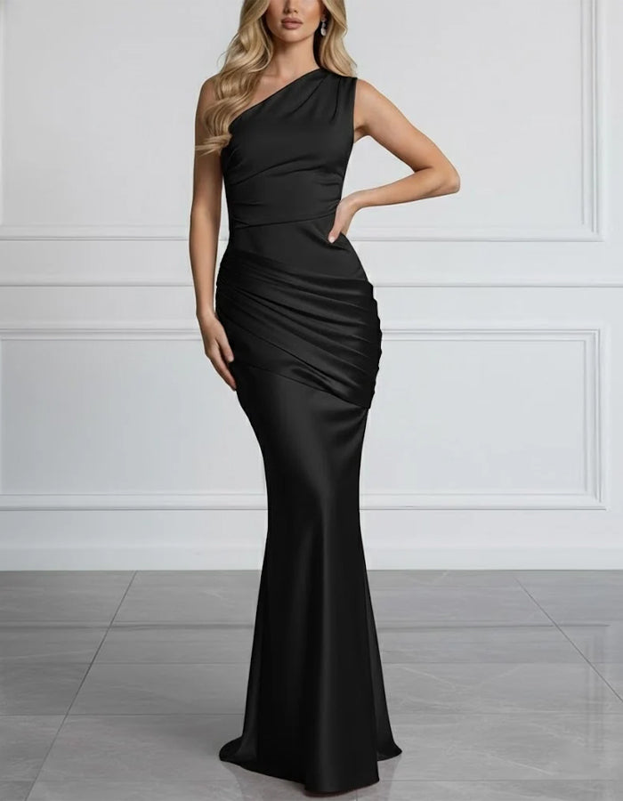 Einfarbiges Maxikleid aus Satin mit einer Schulter, gedrehtem Fischschwanz-Saum