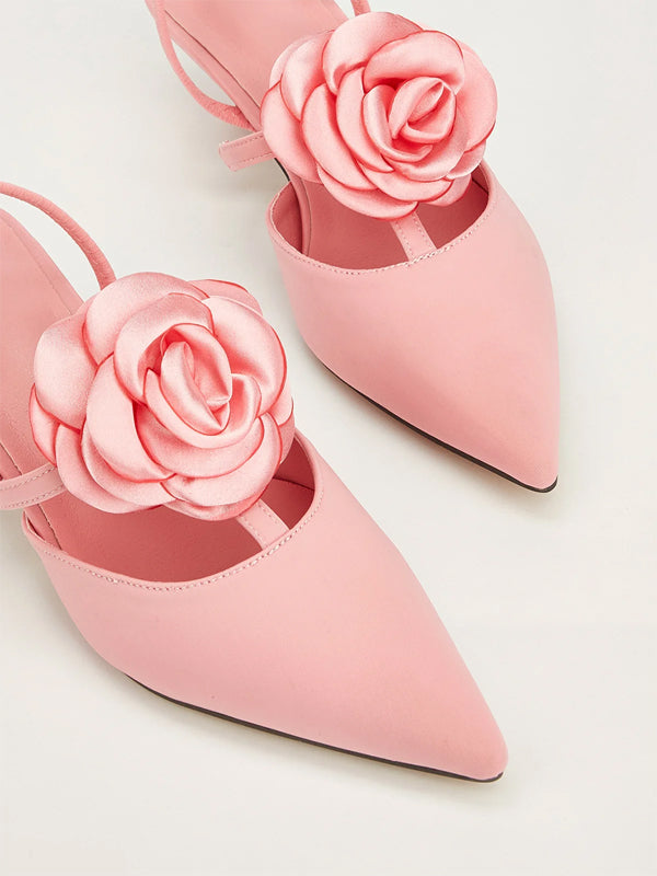 Einfarbige spitze Stiletto-Absätze mit Blumenverzierung