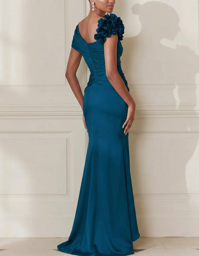 Abito lungo sirena in satin floreale monospalla