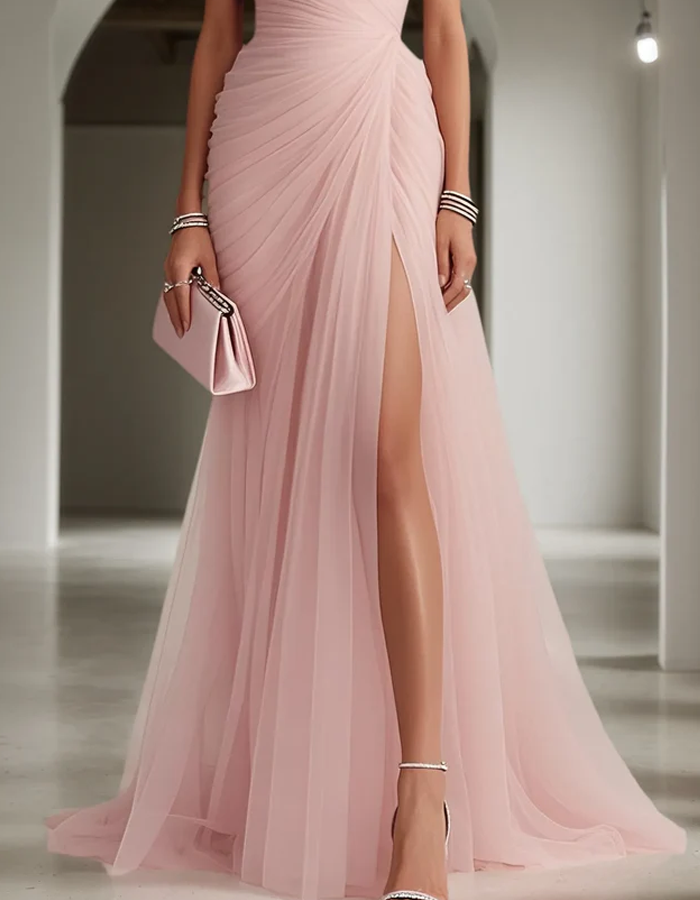 Vestido Maxi de Tule Plissado com Fenda e Um Ombro Só
