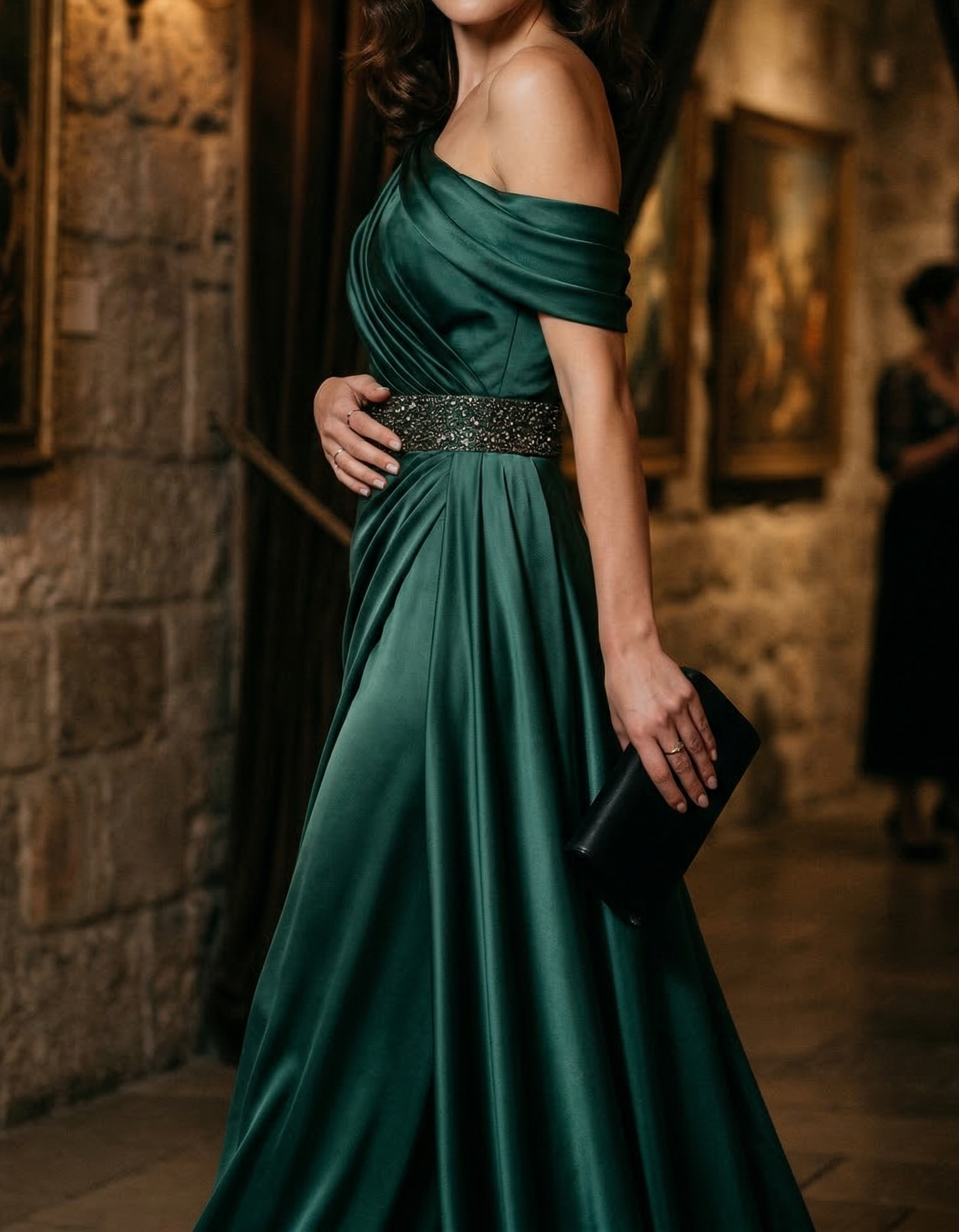 Vestido Maxi Justo em Cetim Verde Escuro