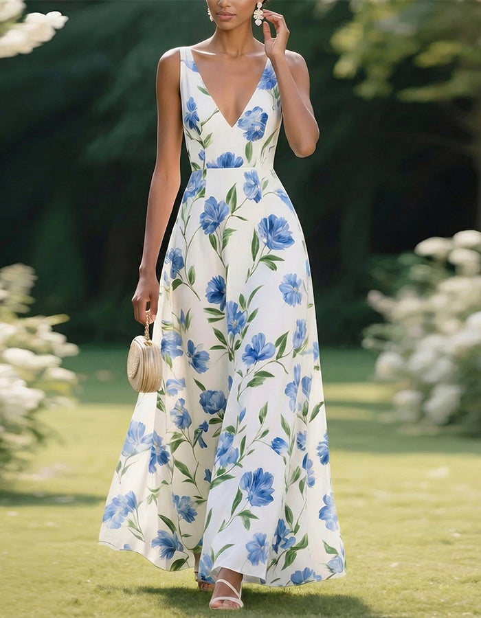 Weißes Maxikleid mit blauem Blumen-Aquarelldruck und ärmellos  