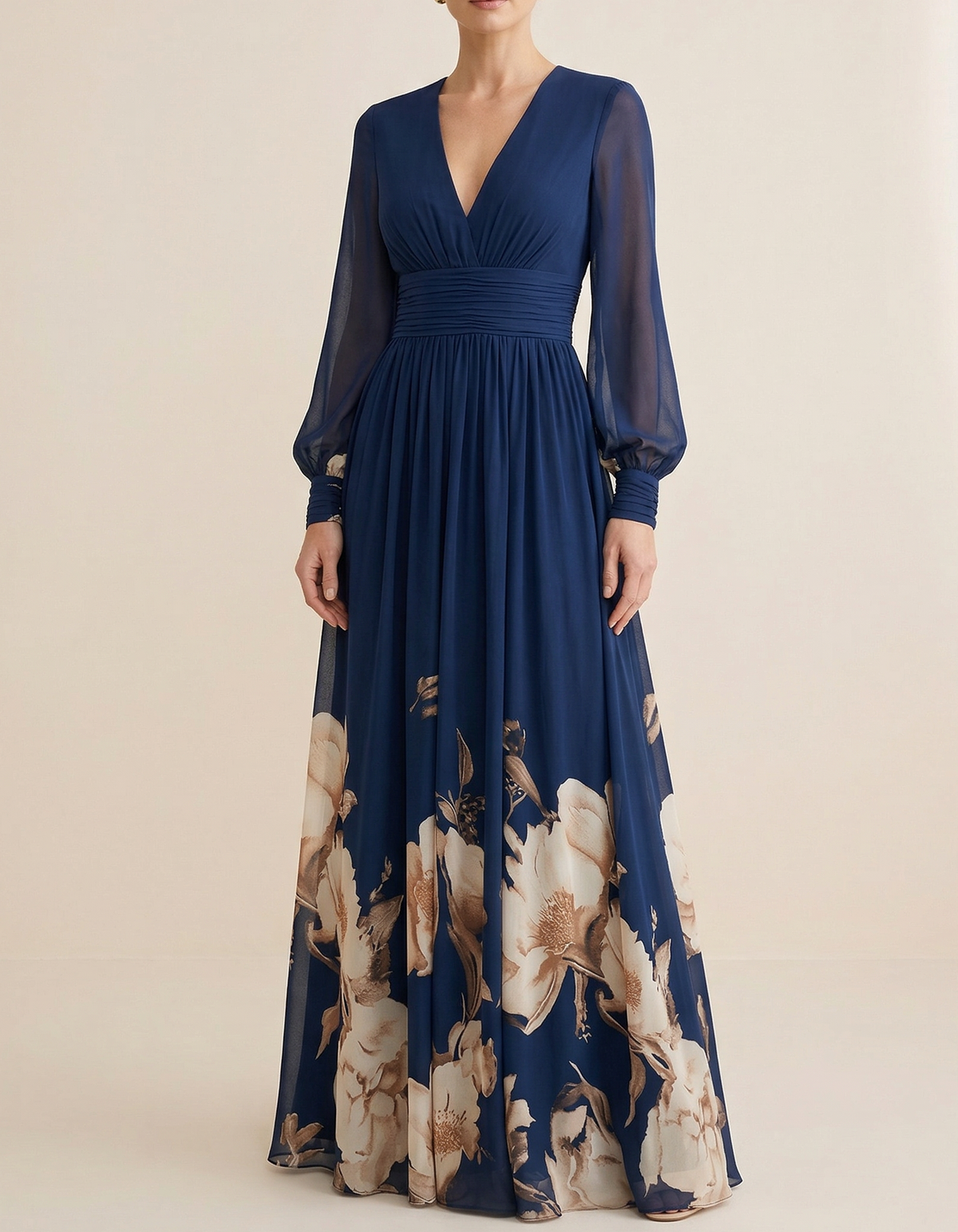 Abito lungo in chiffon blu scuro con stampa floreale e scollo a V
