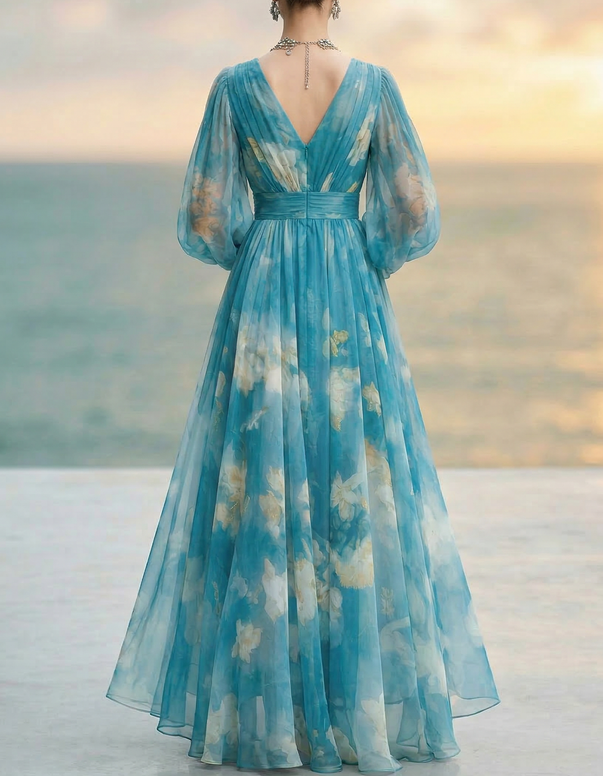 Vestido maxi de gasa azul con escote en V y estampado