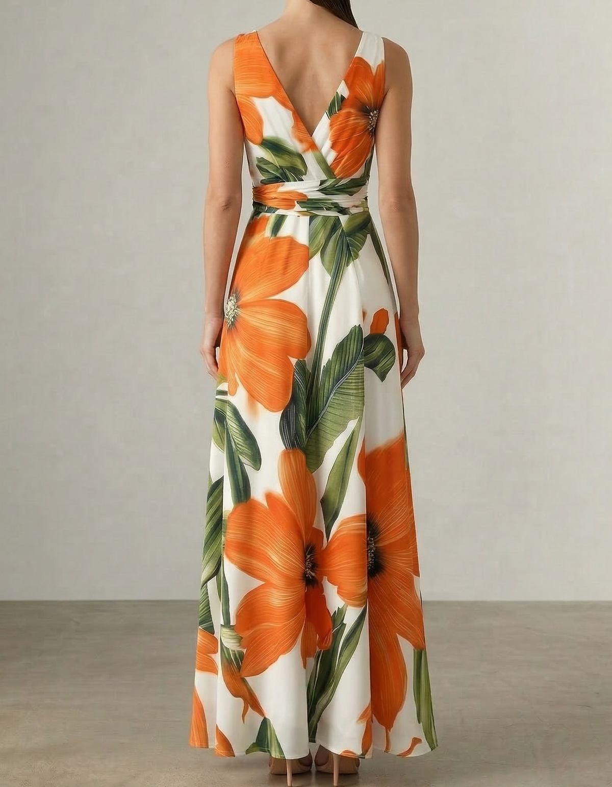Abito lungo in chiffon con scollo a V, stampa floreale e vita aderente