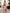 Rosa Maxikleid aus Satin mit Blumenmuster, einer Schulter und Schlitz