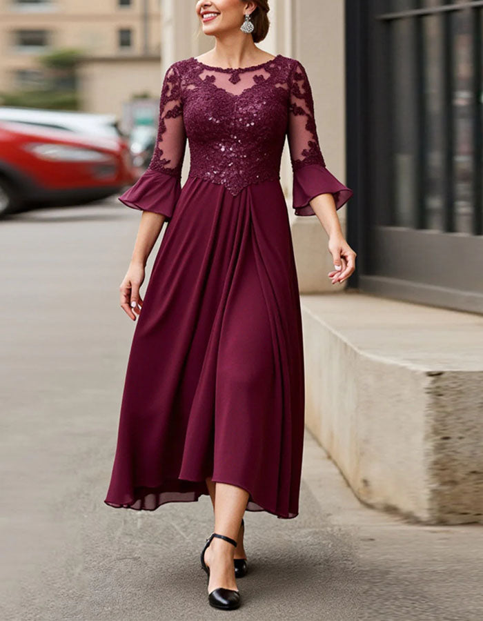 Robe midi en mousseline bordeaux avec dentelle et sequins  