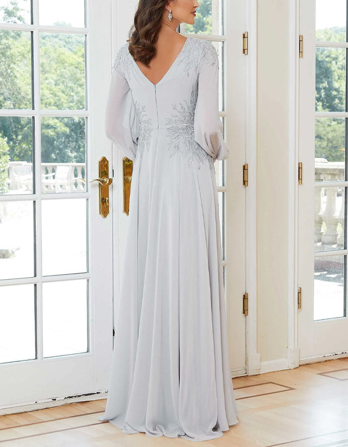 Einfarbiges Maxikleid aus Chiffon mit Spitzenapplikationen