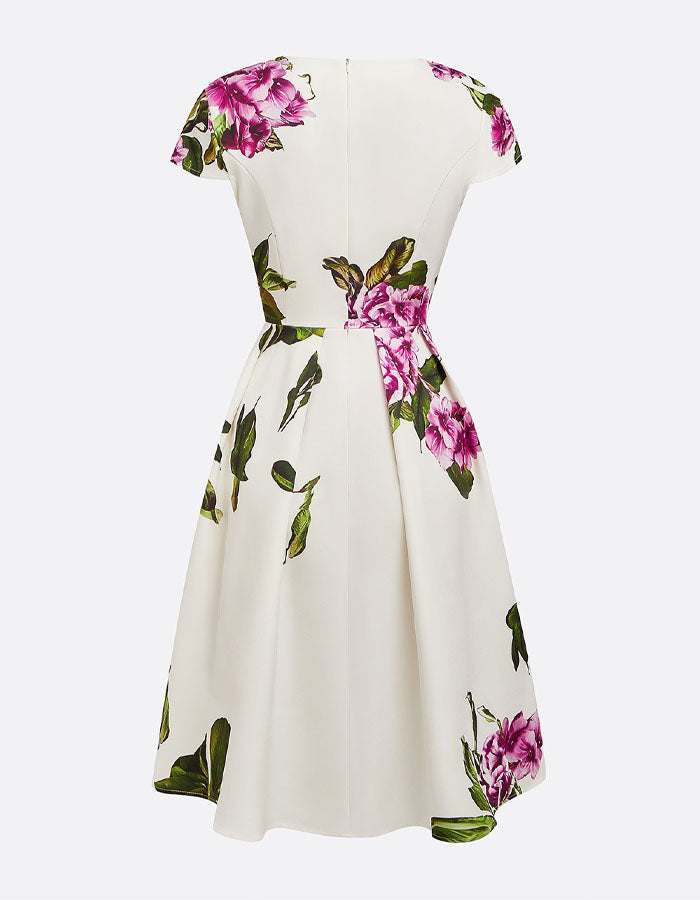 Abito midi bianco e viola con stampa floreale, scollo tondo e maniche corte