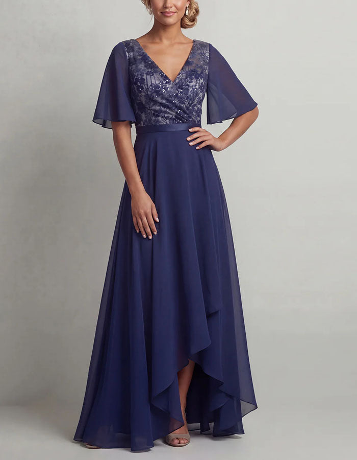 Marineblaues Maxikleid aus Chiffon mit Pailletten und Spitze  