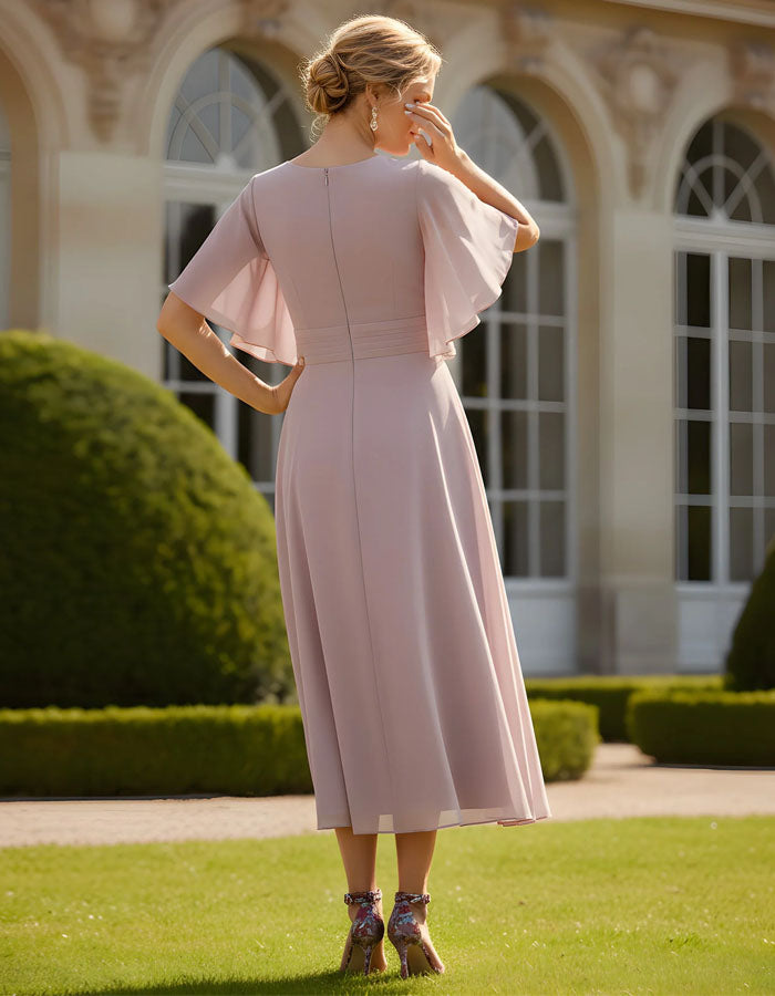 Graurosafarbenes Midikleid aus Chiffon mit V-Ausschnitt und flatternden Ärmeln