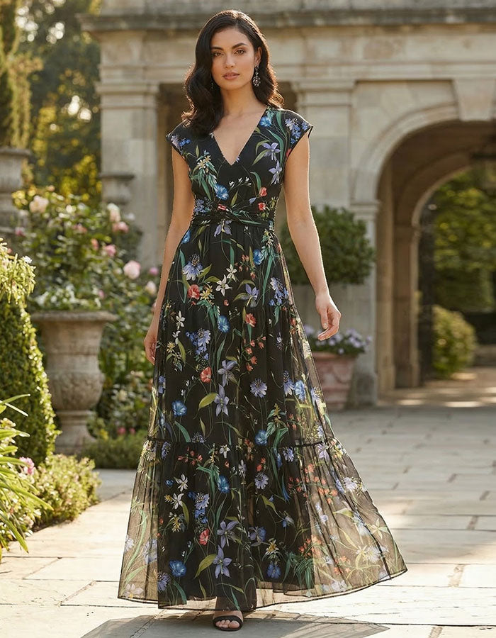 Vestido Maxi Preto Floral de Chiffon com Decote em V e Camadas  