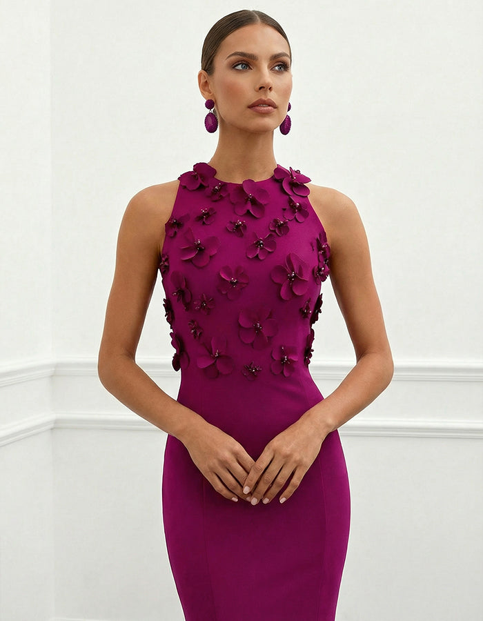 Vestido Maxi Ameixa com Flores 3D, Cauda de Peixe e Decote Halter  