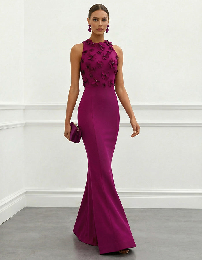 Vestido Maxi Ameixa com Flores 3D, Cauda de Peixe e Decote Halter  