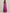 Robe longue en satin rose pâle à épaules dénudées  