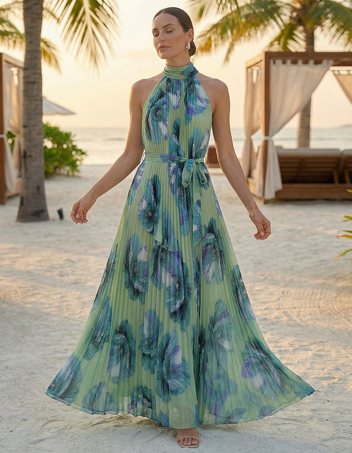 Abito lungo in chiffon verde con collo all'americana e fiori plissettati
