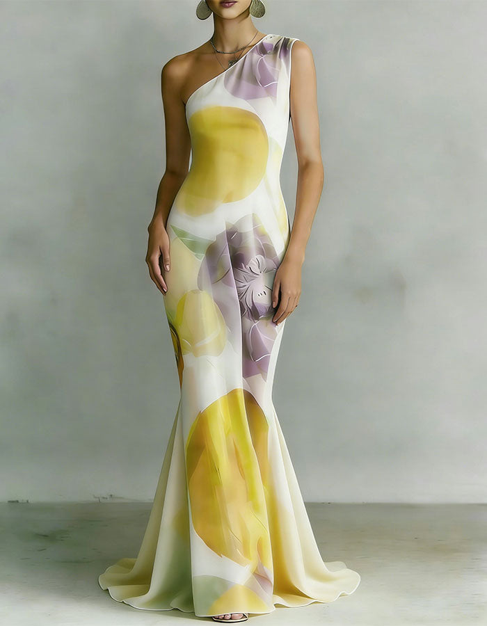 Robe longue blanche en mousseline à imprimé floral et une épaule  