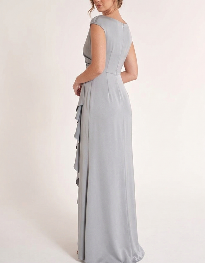 Vestido Maxi Elegante de Cetim Cinza Claro com Folhos