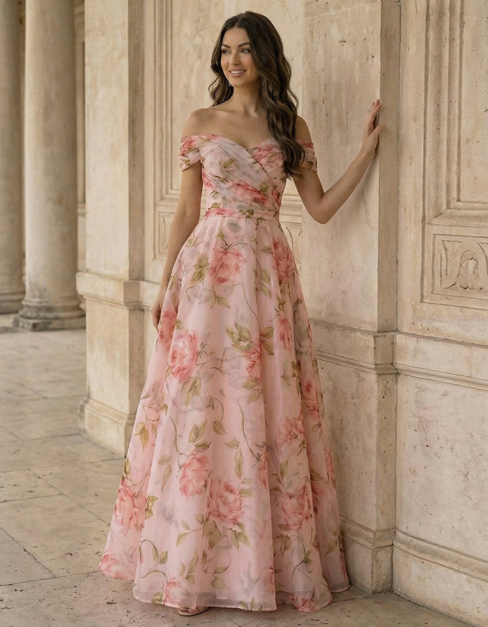 Abito lungo in chiffon con stampa floreale e spalle scoperte
