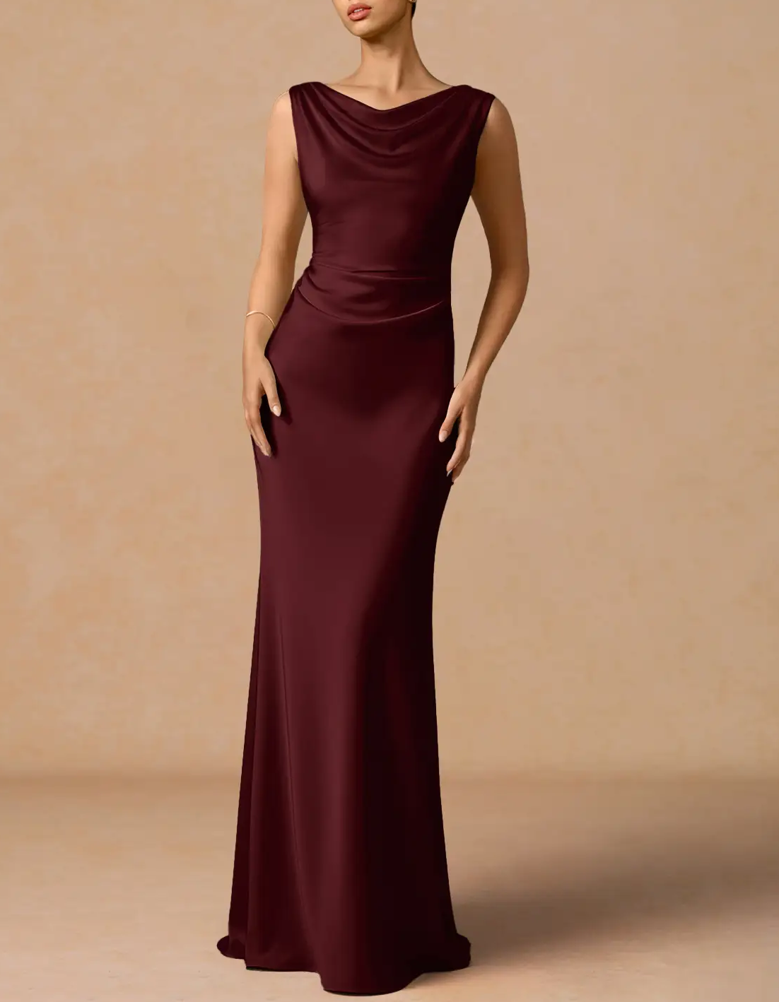 Vestido Maxi Sereia de Cetim sem Mangas com Decote Drapeado e Corte Slim