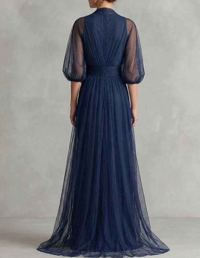 Abito lungo in tulle drappeggiato con scollo a V e maniche a sbuffo