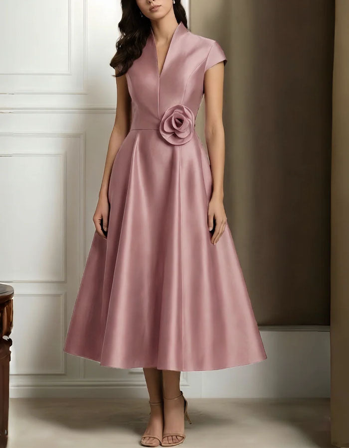 Vestido midi rosa acinzentado de cetim com floral 3D